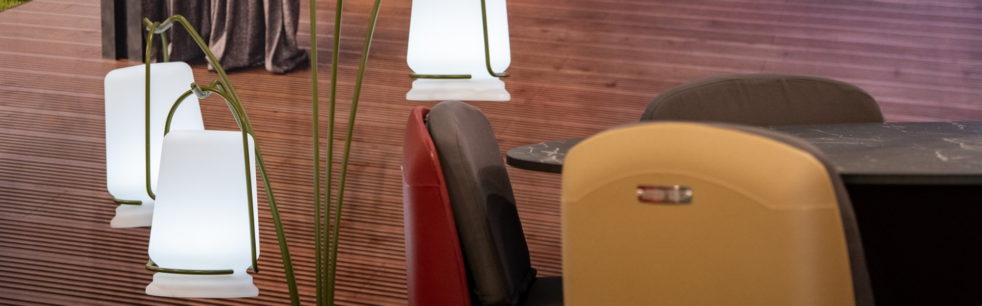 Lampadaire design extérieur, décoration extérieure avec LED